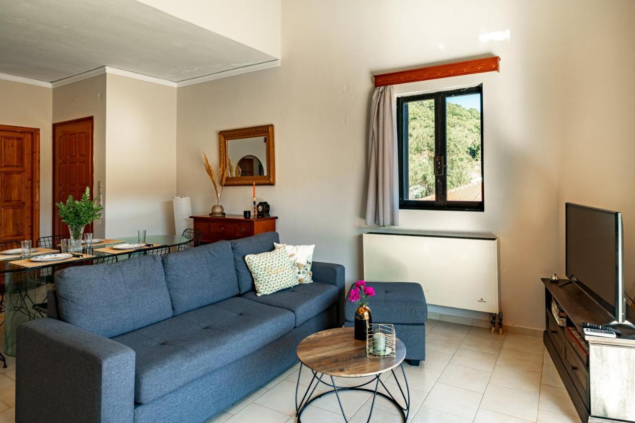 Golden Flower'S Apartment Poros  Eksteriør bilde