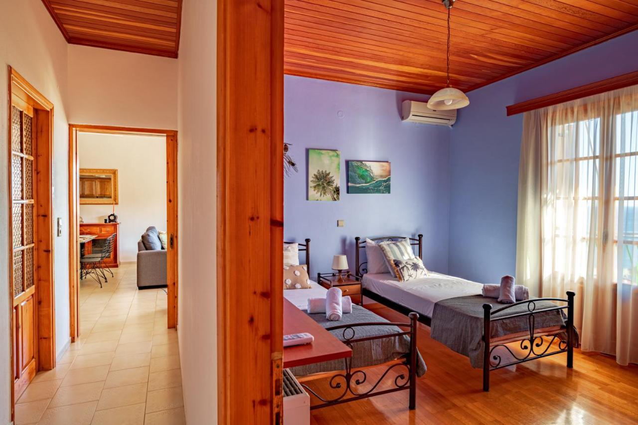 Golden Flower'S Apartment Poros  Eksteriør bilde